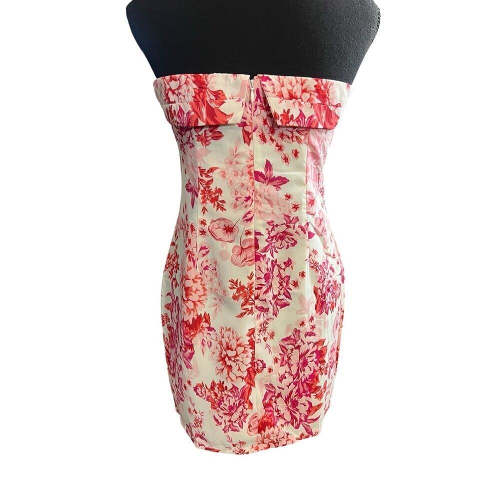 That’s so Fetch 4 Charms pink white floral strapless cocktail mini dress - Picture 4 of 8